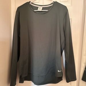 BRAND NEW Nike Green Long Sleeve Shirt
